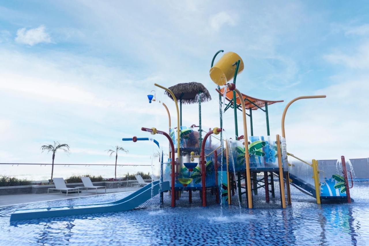 Novotel Jumeirah Village Triangle Dubai Dış mekan fotoğraf
