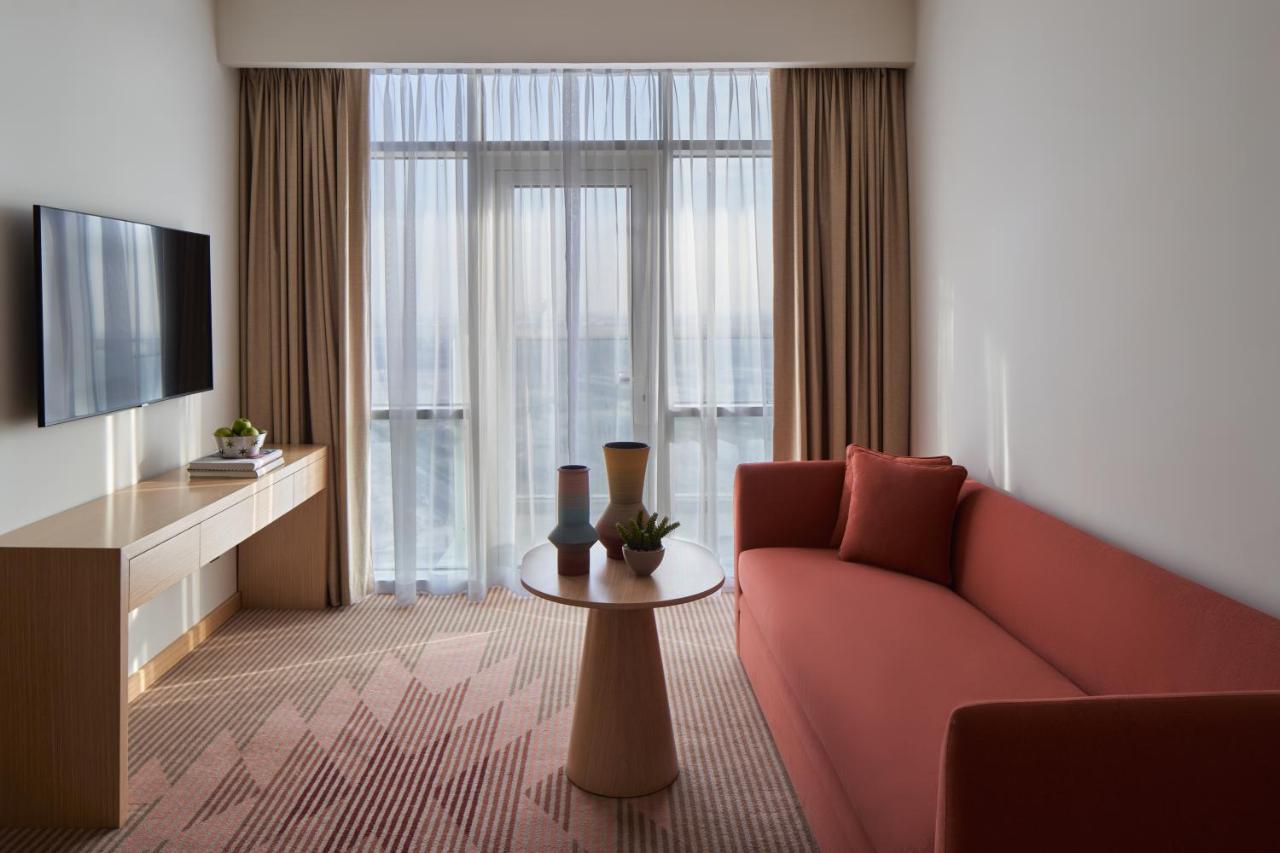 Novotel Jumeirah Village Triangle Dubai Dış mekan fotoğraf